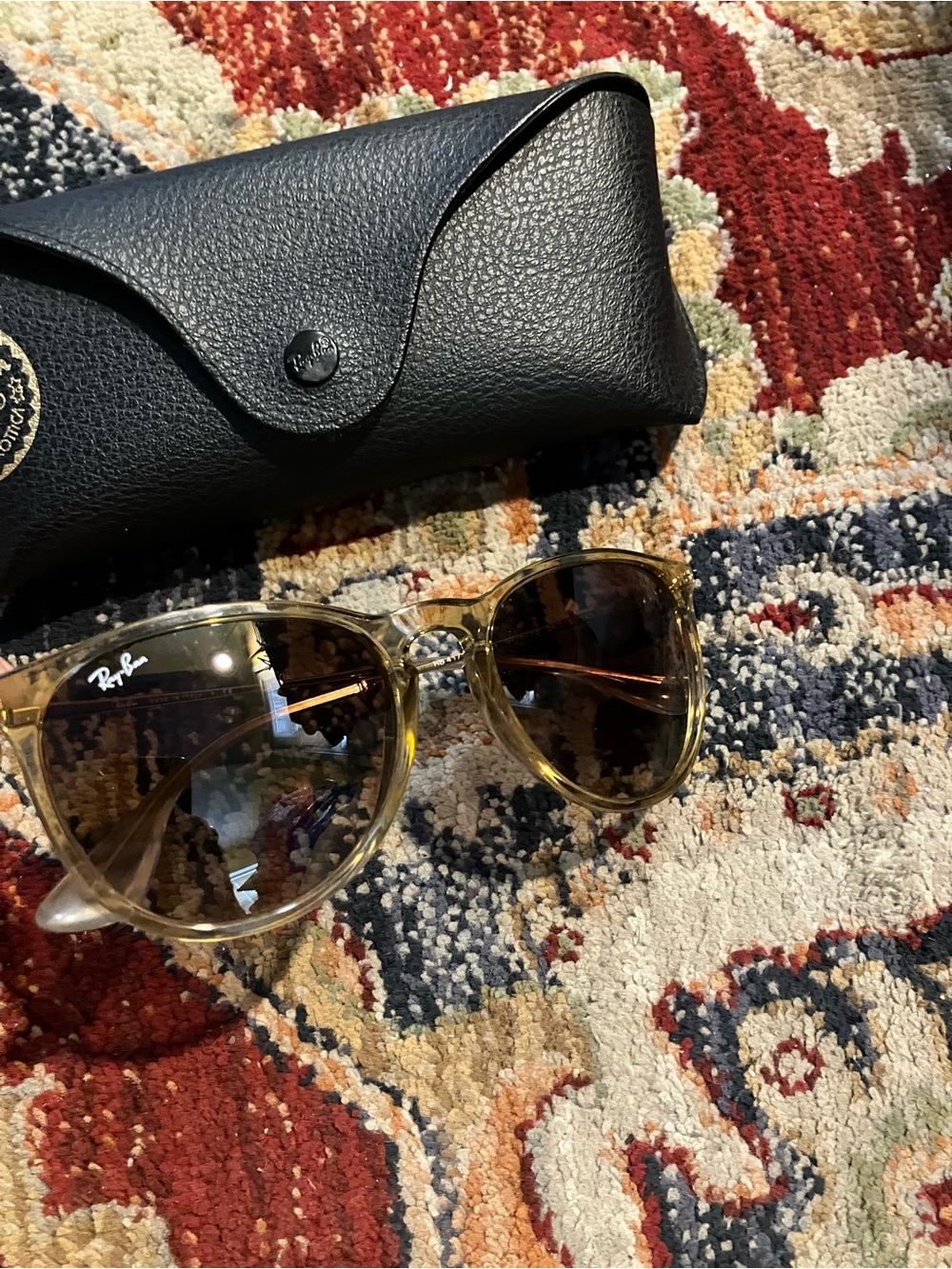 Ray-Ban Rb4171 Erika Sunglasses - Picture 2 of 9